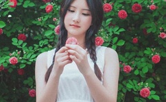 女生越喊男生越要塞的视频